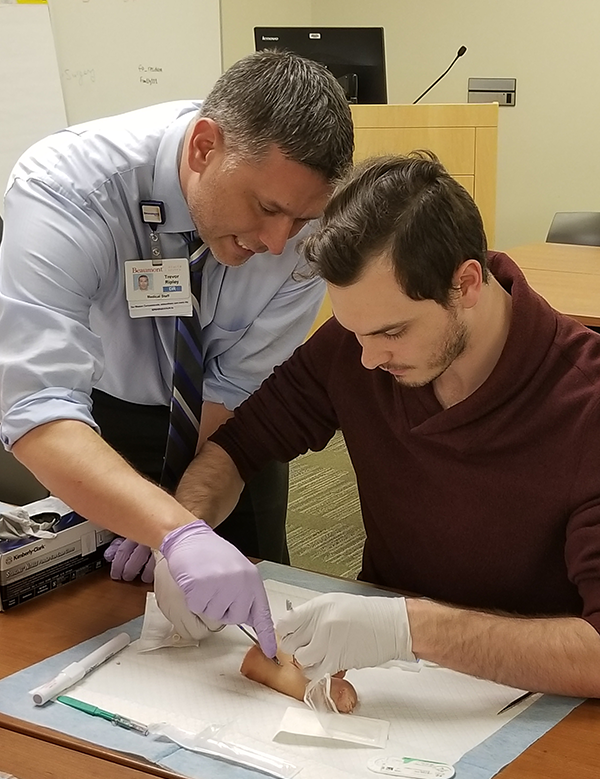 Family Medicine Interest Group Suturing Workshop